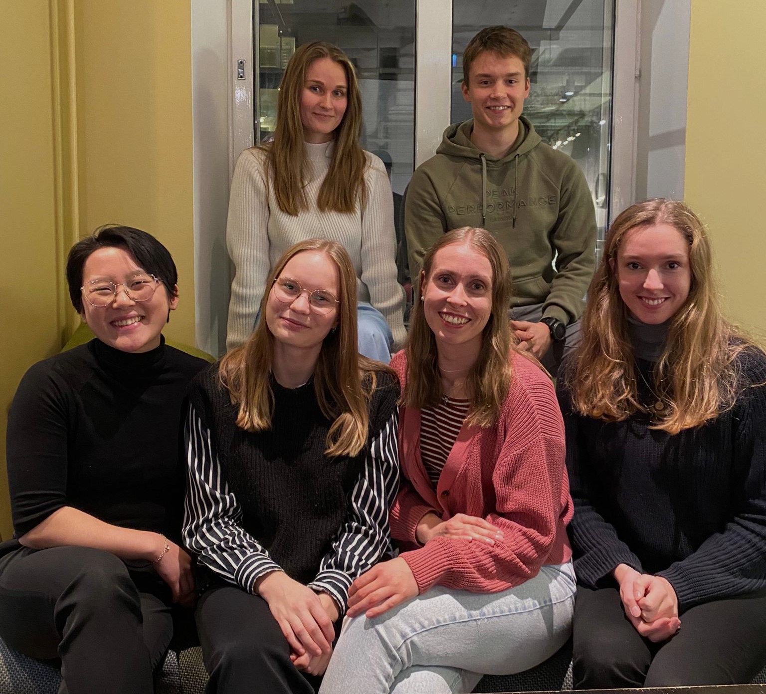 Hallitus 2023-2026. Ylhäällä Johanna ja Pauli. Alhaalla Mette, Anna N., Elina ja Anna V.
